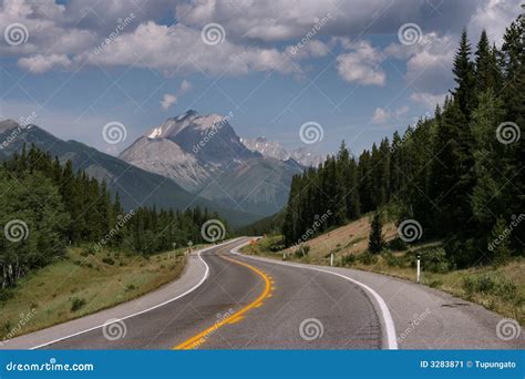 Mountain road in Canada stock image. Image of alberta - 3283871