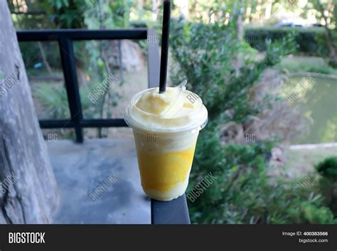 Mango Smoothie Mango Image & Photo (Free Trial) | Bigstock