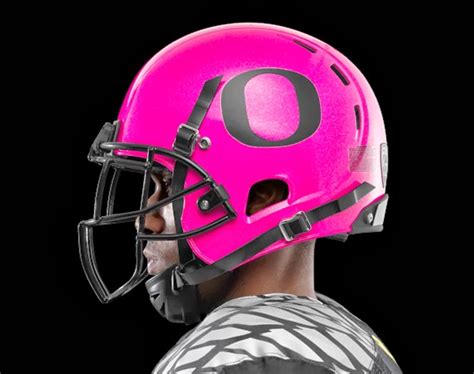 TODAYSHYPE: Oregon Ducks to wear pink helmets and Nike attire for breast cancer awareness