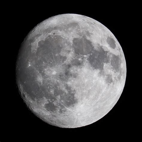 21st November almost full moon from Nottingham, UK. : r/astrophotography