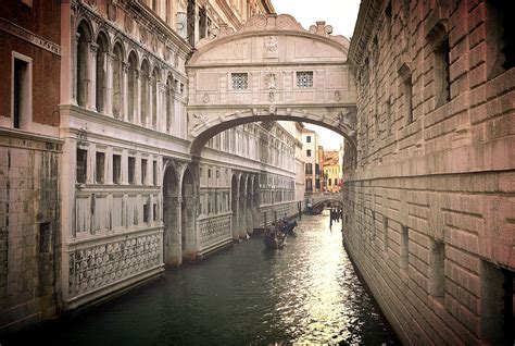 Bridge of Sighs Venice - Frederico Domondon