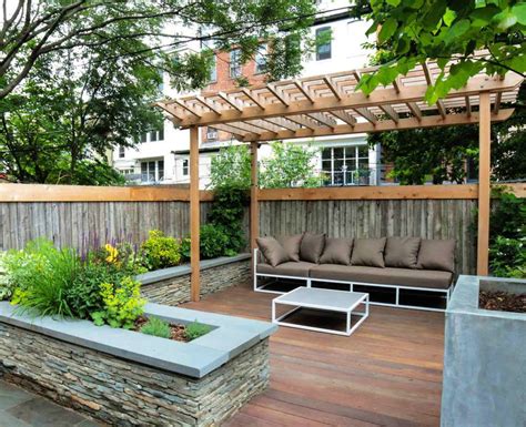 23 Landscaping Ideas for Small Backyards