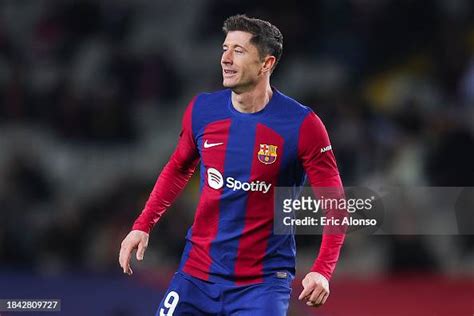 Robert Lewandowski of FC Barcelona reacts during the LaLiga EA Sports ...