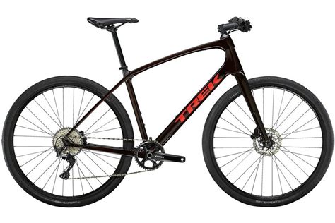 Trek FX Sport 5 Red Carbon Smoke 2023 - Order now at RABE Bike