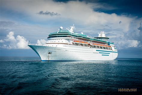 Cruise Ship in the Sea #4247386, 2400x1600 | All For Desktop