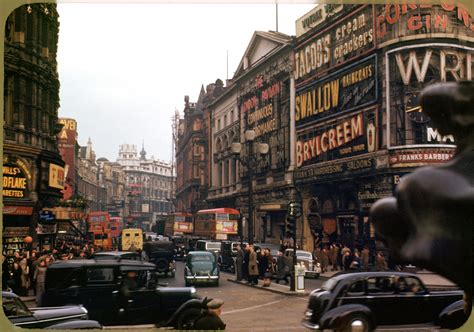 File:London , Piccadilly Circus looking up Shaftsbury Ave , circa 1949 ,Kodachrome by Chalmers ...