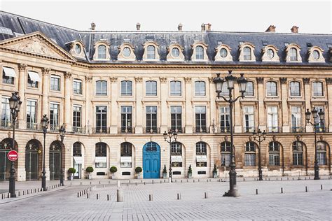 Place Vendome, Paris - Chic Lightroom Presets & Brushes