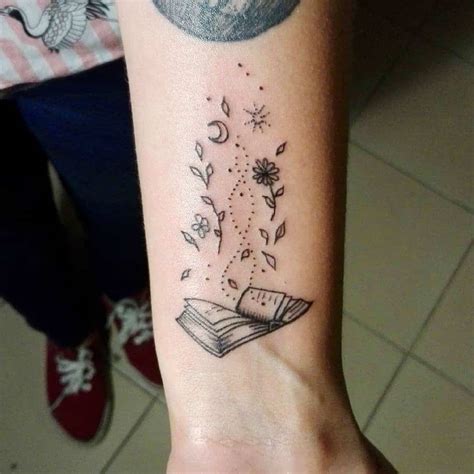 20+ Exceptional Book Tattoo Ideas