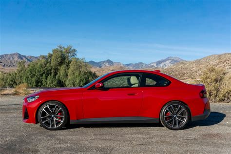 2022 BMW 230i review: The little coupe's still got it - CNET