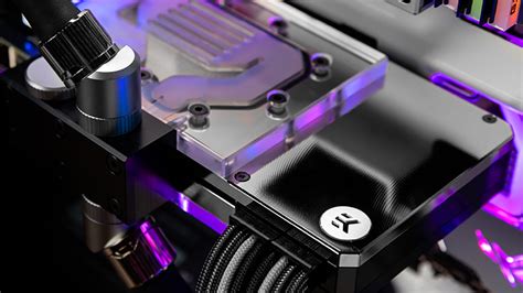 EK's backplate water block turns your GPU into a liquid-cooled sandwich ...