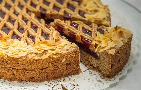 Linzer Torte In Jindrak | TasteAtlas | Recommended authentic restaurants