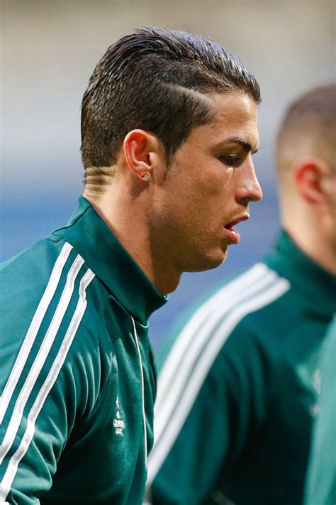 Top 21 Cristiano Ronaldo Hairstyles to Copy