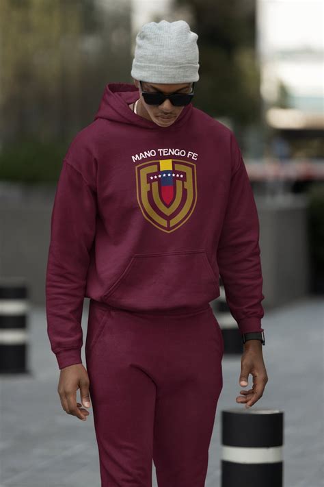 Mano Tengo Fe Venezuela Soccer Team Hoodie, La Vinotinto Logo, Worldcup ...