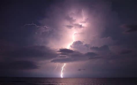 Lightning storm over the ocean HD Wallpaper ~ The Wallpaper Database