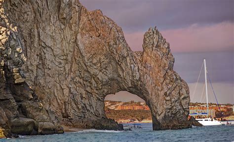 Cabo Arch at sunset | This famous arch at the point of rocks… | Flickr