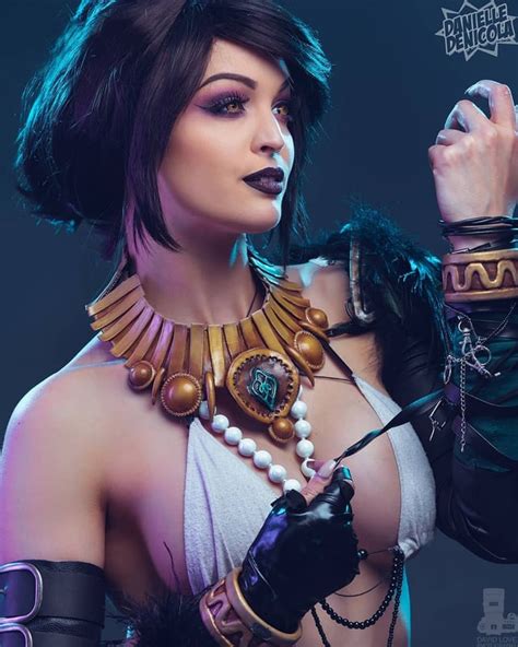 Morrigan (Dragon Age) cosplay : r/gaming