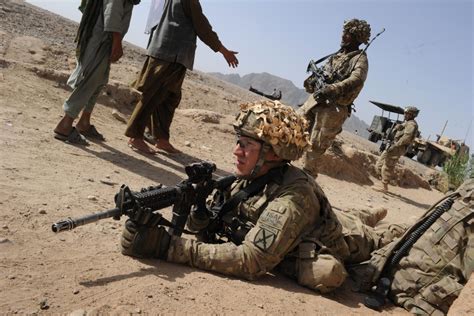 US troops to remain in Afghanistan until end of 2016 to ‘finish the job ...