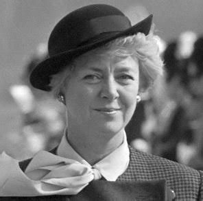 Vigdís Finnbogadóttir: The World’s First Democratically Elected Female ...