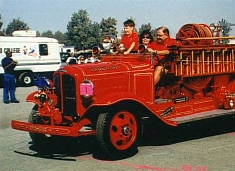 IMCDb.org: 1931 Reo Speed Wagon in "Car Crazy, 2001-2020"