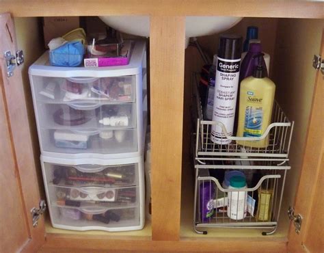 A Stroll Thru Life: Updated Storage For The Bathroom