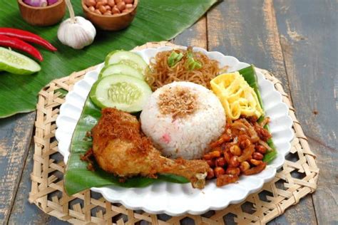 Sejarah Nasi Uduk, Menu Sarapan Favorit Orang Indonesia - Nibble