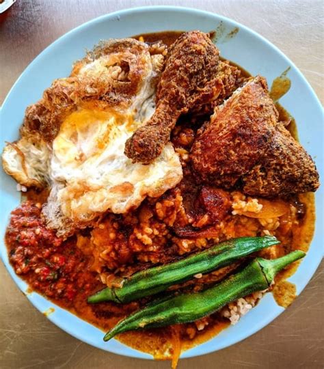 11 Famous Nasi Kandar In Penang - Spicy & Satisfying Meals