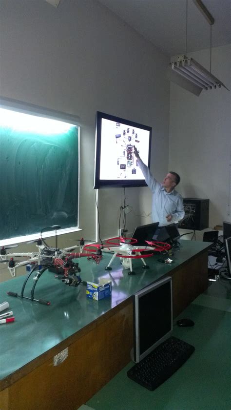 Drone security and drone detection system - INIS