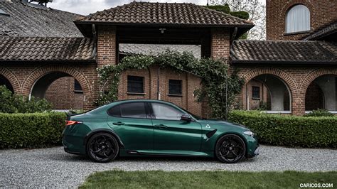 Alfa Romeo Giulia GTA | 2021MY (Color: Montreal Green) | Side