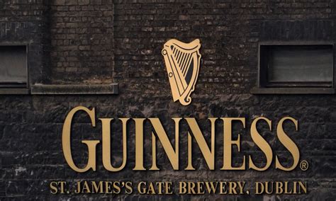 Guinness Logo: History and Meaning | Turbologo