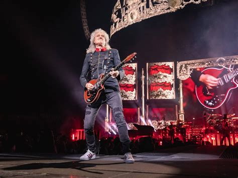 Brian May responds to Best Rock Guitarist label: "There’s people I ...