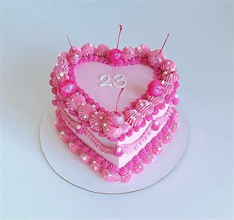 Takemehomecake/Queens/ NYC on Instagram: "Pink heart cake! Hot pink ...