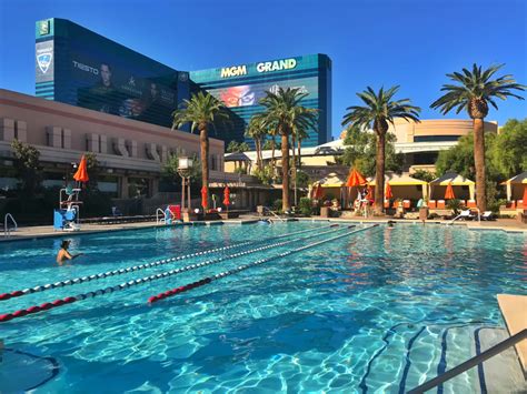 "Pool" MGM Grand Hotel & Casino (Las Vegas) • HolidayCheck (Nevada | USA)