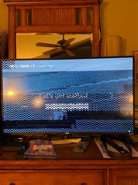 Roku tv stuck on “on screen” and glitched - Roku Community
