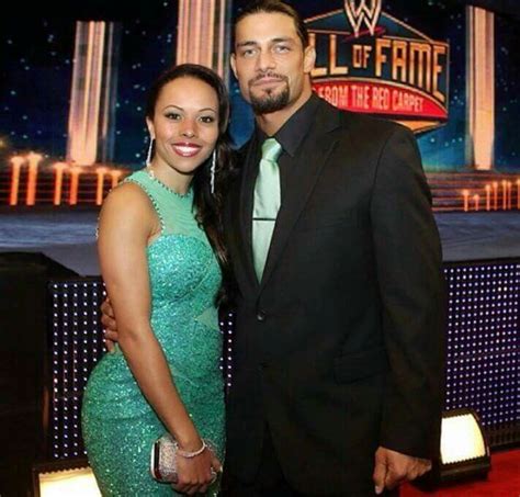 Reigns with his wife | Roman reigns wife, Roman reigns family, Roman reigns