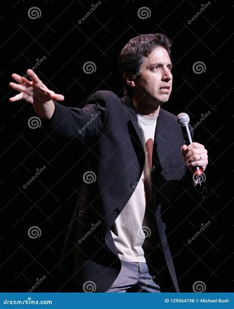 Ray Romano Performs Stand Up Editorial Stock Photo - Image of comedy, florida: 129564798