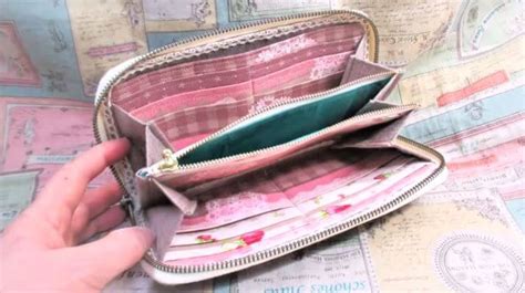 How to make a fabric wallet