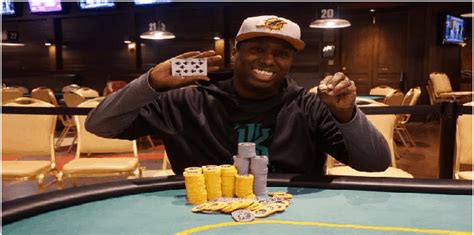 Maurice Hawkins wins 10th Gold Ring of WSOP