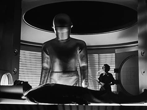 The Day the Earth Stood Still (1951) - Midnite Reviews