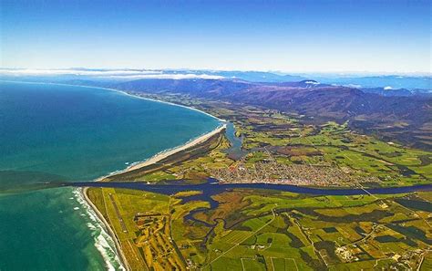 Westport, looking up the coast towards Granity, see more, learn more ...