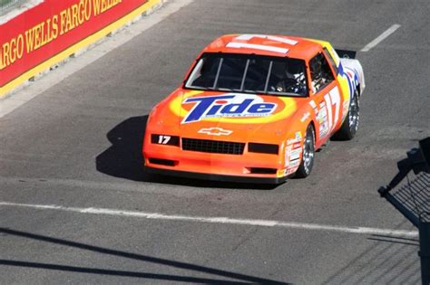 Darrell Waltrip #17 Tide | Nascar race cars, Nascar cars, Nascar racing