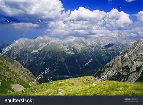 Mountains Of Kavkaz Stock Photo 14764939 : Shutterstock