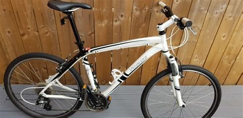 SPECIALIZED HARDROCK MOUNTAIN BIKE - WHITE LARGE FRAME SIZE IN GOOD CONDITION | in Stockton-on ...