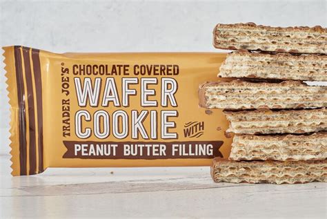 Peanut Butter-Tilled Wafers : Chocolate Covered Wafer Cookie with Peanut Butter Filling