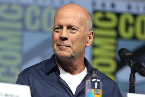 What Will Bruce Willis’ Aphasia Diagnosis Mean for the Veteran Actor ...