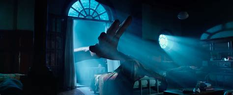 The BFG Teaser Trailer: Steven Spielberg Adapts Roald Dahl