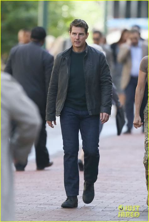 Tom Cruise Runs for His Life on 'Jack Reacher 2' Set: Photo 3511741 | Cobie Smulders, Tom Cruise ...