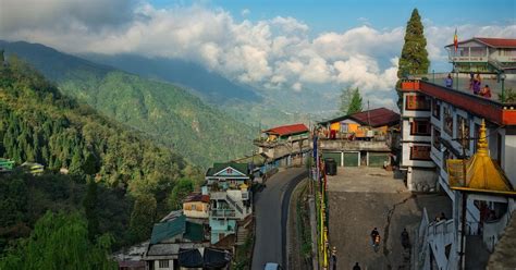 16 Best Hotels in Darjeeling. Hotels from £8/night - KAYAK