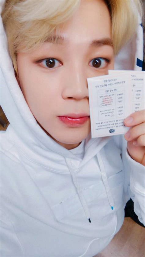 jimin's natural eye color, his eye color is so mesmerizing😍😍 | Park ...