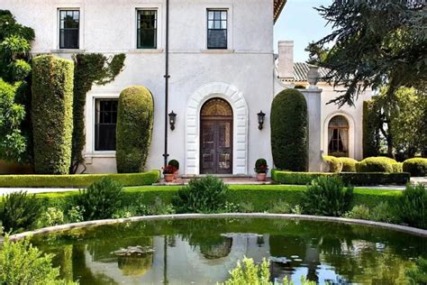 Elon Musk Lists Five More Mansions; Totaling Over $135M