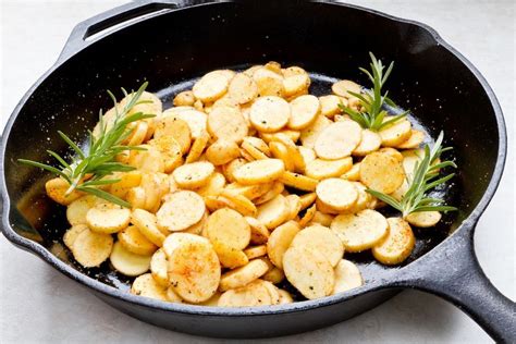 For a Classic Gourmet Side Dish, Try These Roasted Chateau Potatoes ...